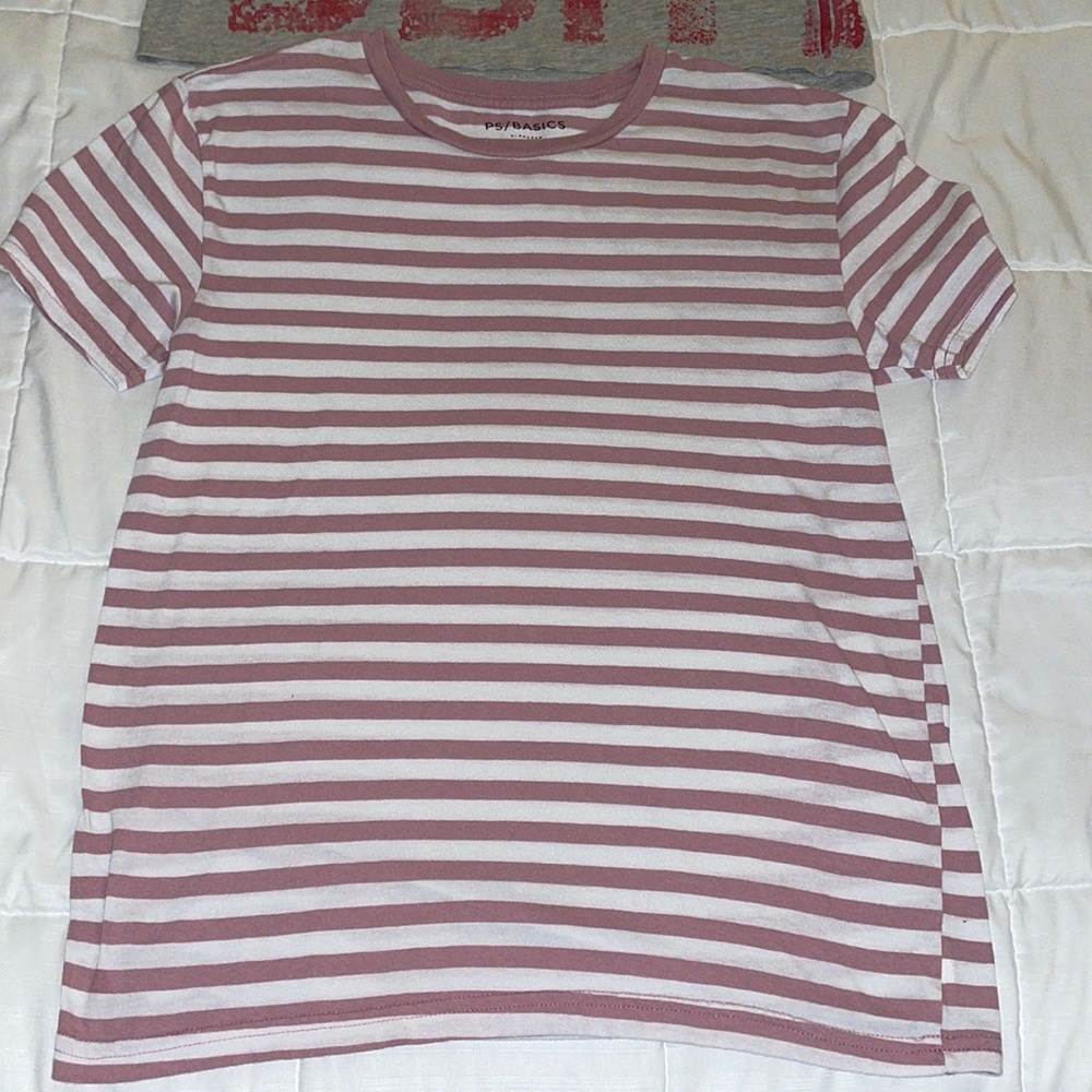 PacSun T-shirt